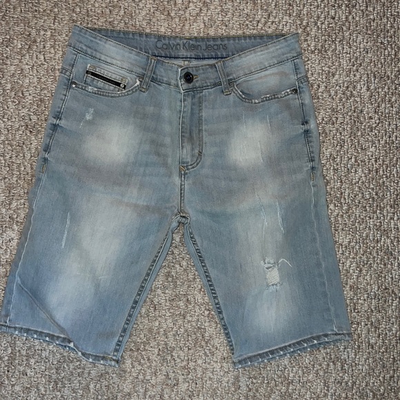 Calvin Klein Jeans Shorts - Picture 1 of 2